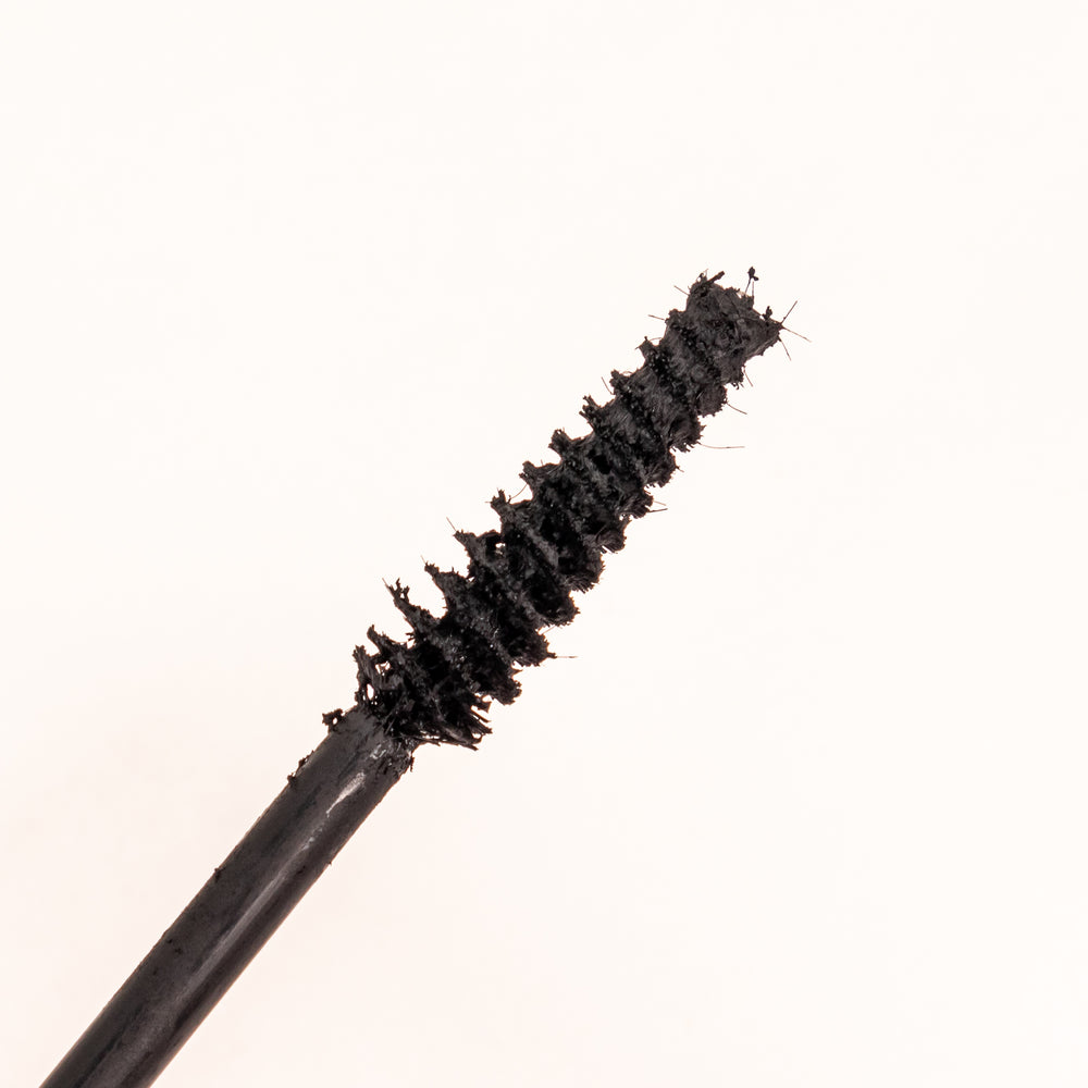 Dramatic Luscious Mascara freeshipping - Celavi Beauty & Cosmetics